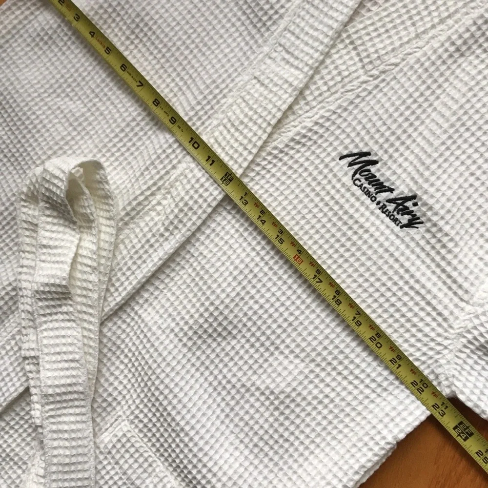 UNISEX WAFFLE ROBE - Picture 4 of 9